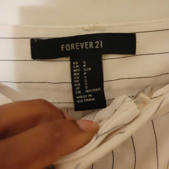 White and black Pants ❣️ - Picture 3 of 3